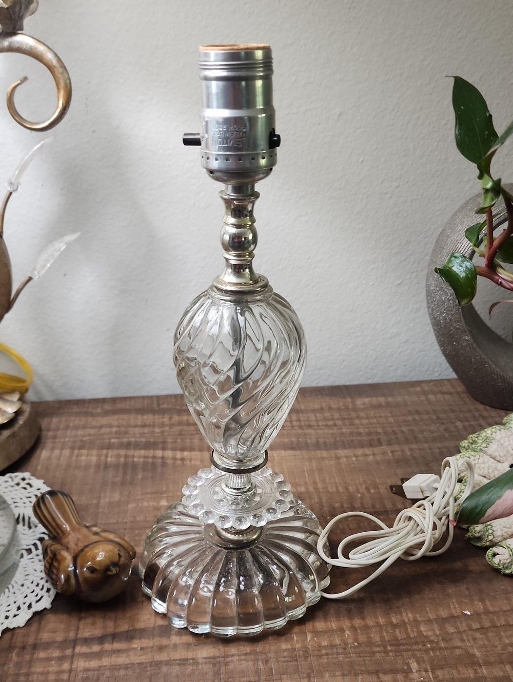 Vintage Clear Glass Swirl Table Lamp Ribbed Base Hollywood Regency Cottagecore